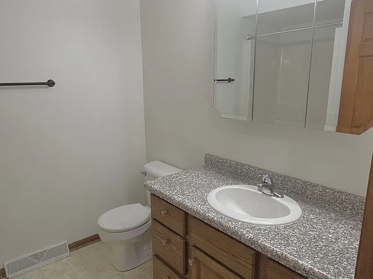 3205 S Ridgecrest Ct — Photo 14