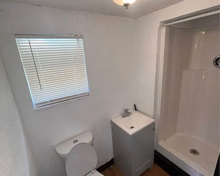9106 Bertwood St #C — Photo 2