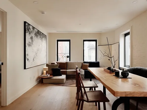 155 Hope St #3A, Brooklyn, NY 11211