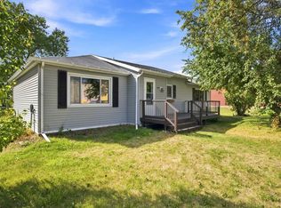 325 3rd Ave W, Halstad, MN 56548