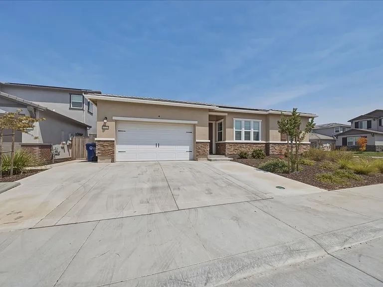 12725 Parakeet Way — Photo 2