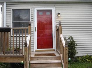 28 Wisconsin Ave, Rensselaer, NY 12144