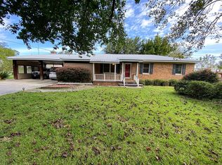 106 E Henderson St, Ocilla, GA 31774