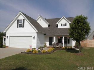 102 Newport Dr, Kannapolis, NC 28081