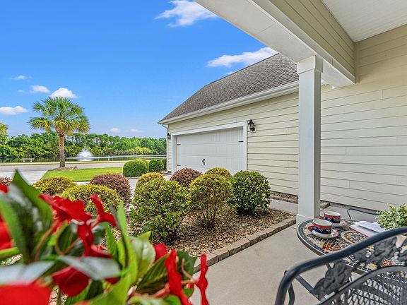 5th image of 301 Babylon Pine Dr.