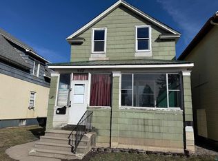 922 S 5th Ave, Virginia, MN 55792