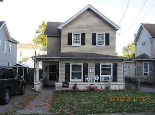 149 Geneva St, Lyons, NY 14489