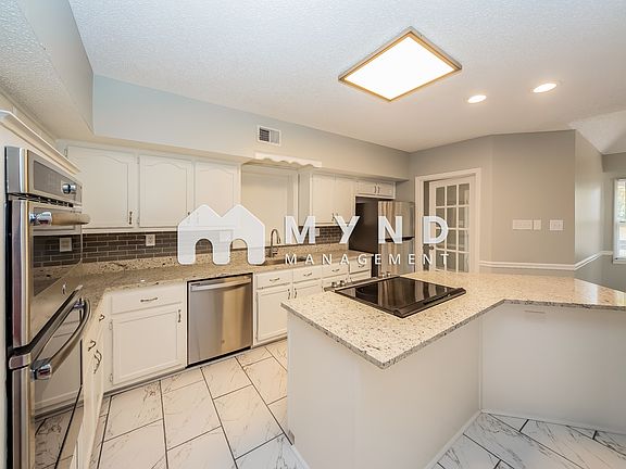 5th image of 2807 Eagle Brier Cv