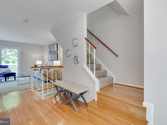 5th image of 20008 Lake Park Dr #115