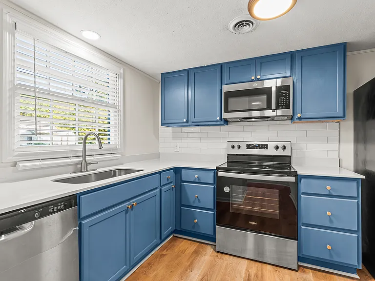 512 Ridley Ave #A — Photo 3