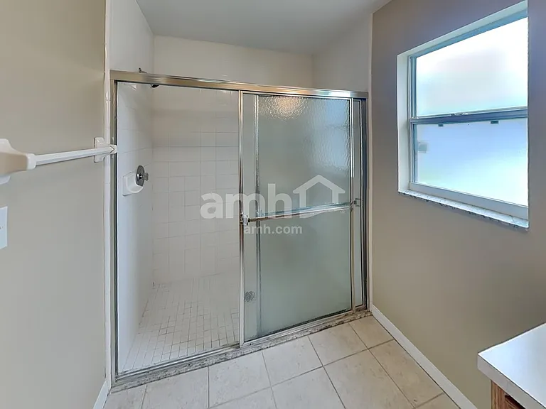 12131 Woodglen Cir — Photo 13
