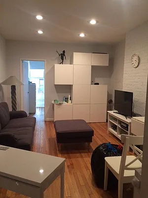 Rented by Real Broker NY LLC | media 9