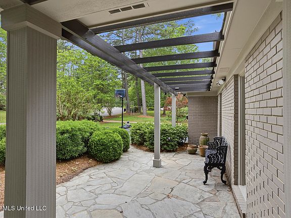 5th image of 2308 Wild Valley Dr
