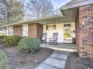 28 W Hillcrest Ave, Strasburg, PA 17579