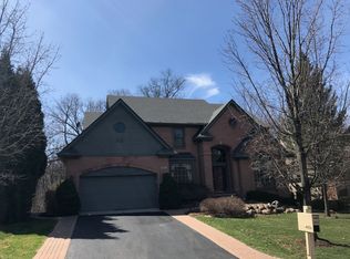 4656 Woodbine Cir, West Bloomfield, MI 48323