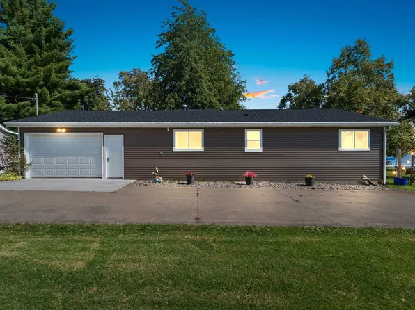 W6009 Lake Dr, Shawano, WI 54166