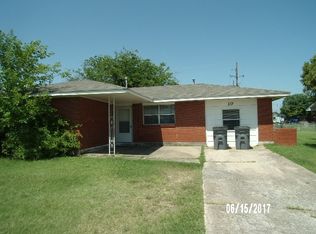 10 NW 53rd St, Lawton, OK 73505