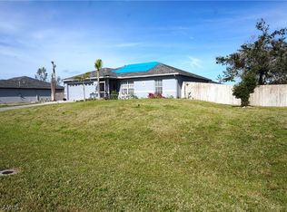 919 SW 25th Ter, Cape Coral, FL 33914