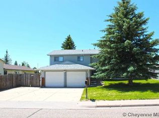 2339 Rockcrest Dr, Cheyenne, WY 82009