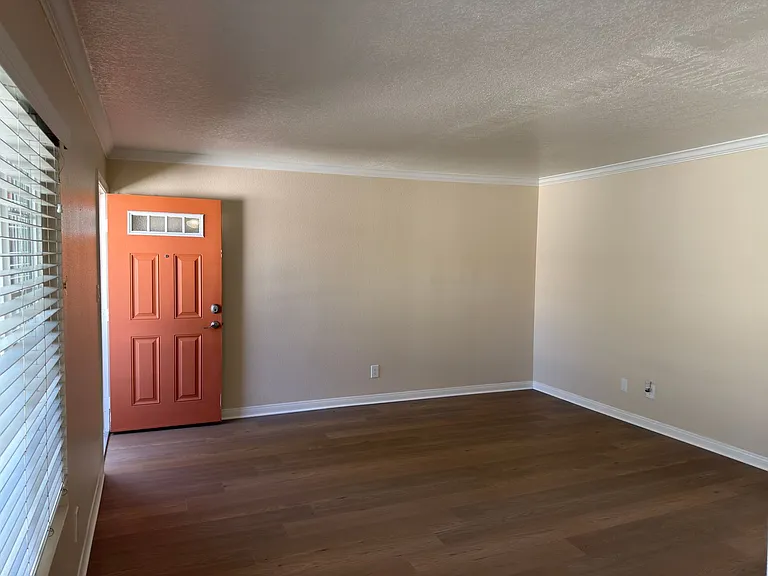 Pointe Pacific Apartment Homes — Photo 39