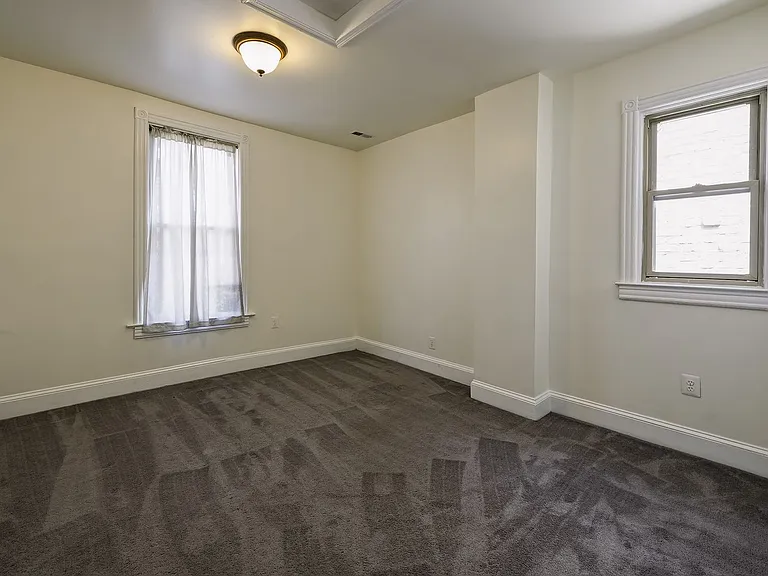 145 Thomas St NW — Photo 23