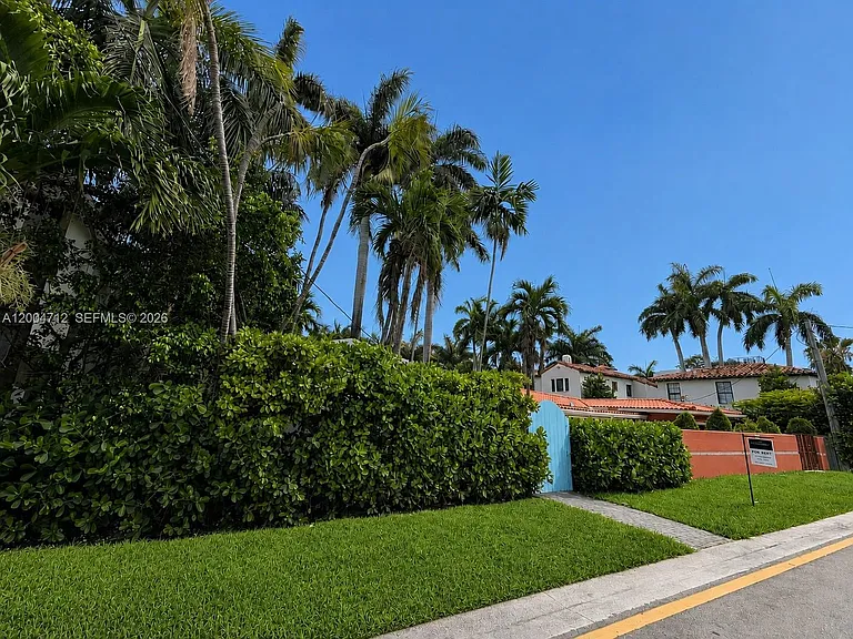 265 Palm Ave — Photo 42