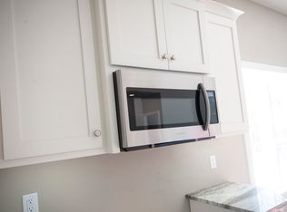 1608 Stanton Cir UNIT 13, Appleton, WI 54915