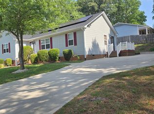 3701 Country Ridge Rd, Greensboro, NC 27405