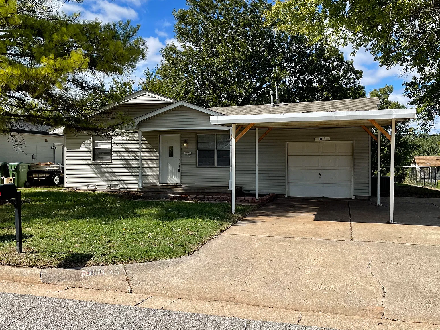 3 bed, 1724 sqft, $1,750 — Photo 2