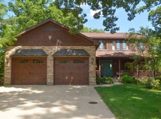 62196 Hunters Pointe Dr, Sturgis, MI 49091