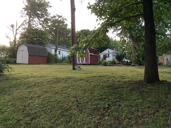3rd image of 2825 Plattsburg Ave