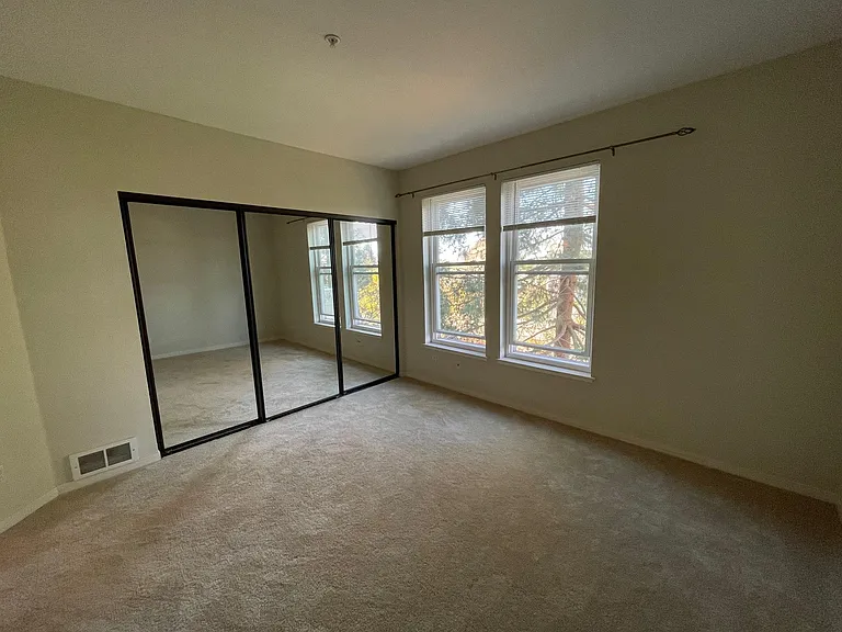 211 S Fremont St #310 — Photo 10