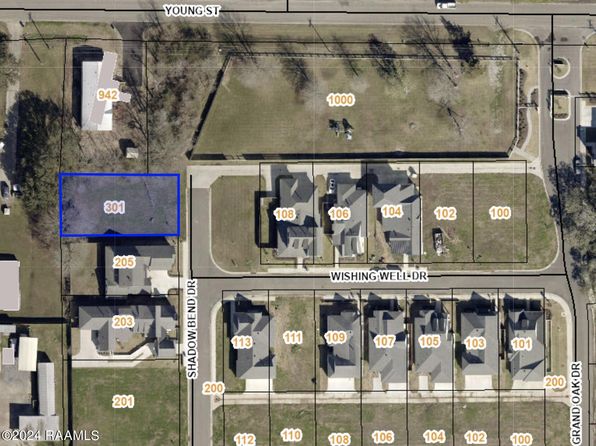 301 Shadow Bend Dr, Broussard, LA 70518