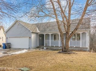 3027 Deerpath Ct, Des Moines, IA 50320