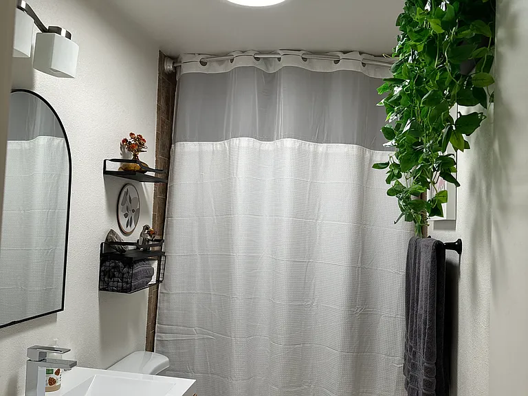 1907 Robinson Ave #109 — Photo 2