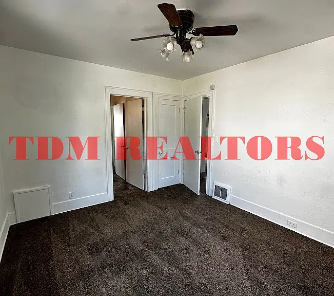 2534 Tiffin St — Photo 9