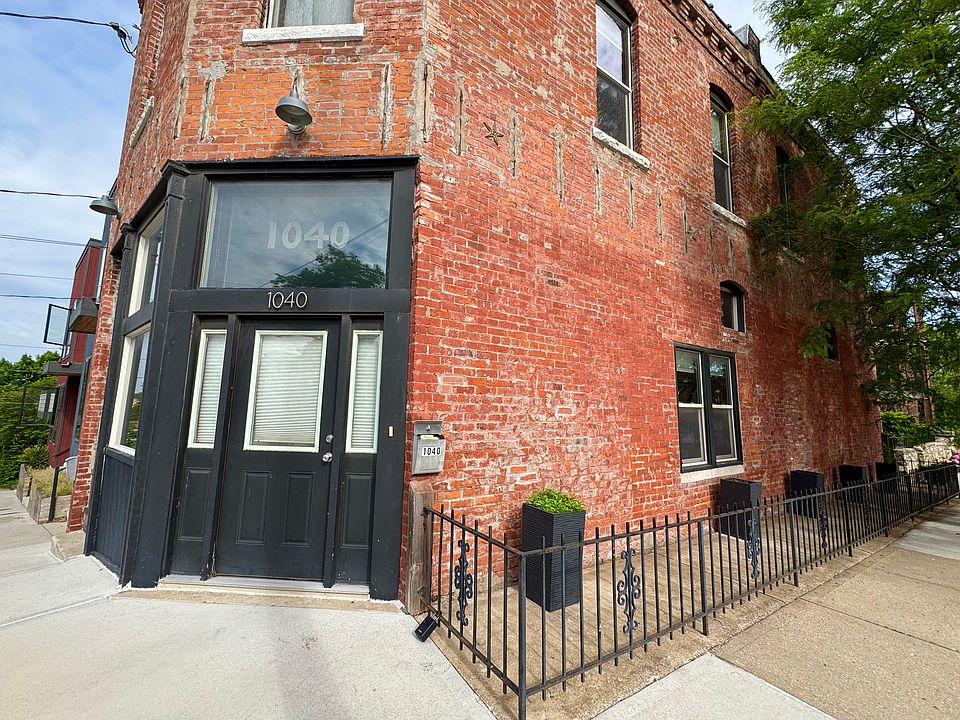 1st image of 1040 E Missouri Ave #1
