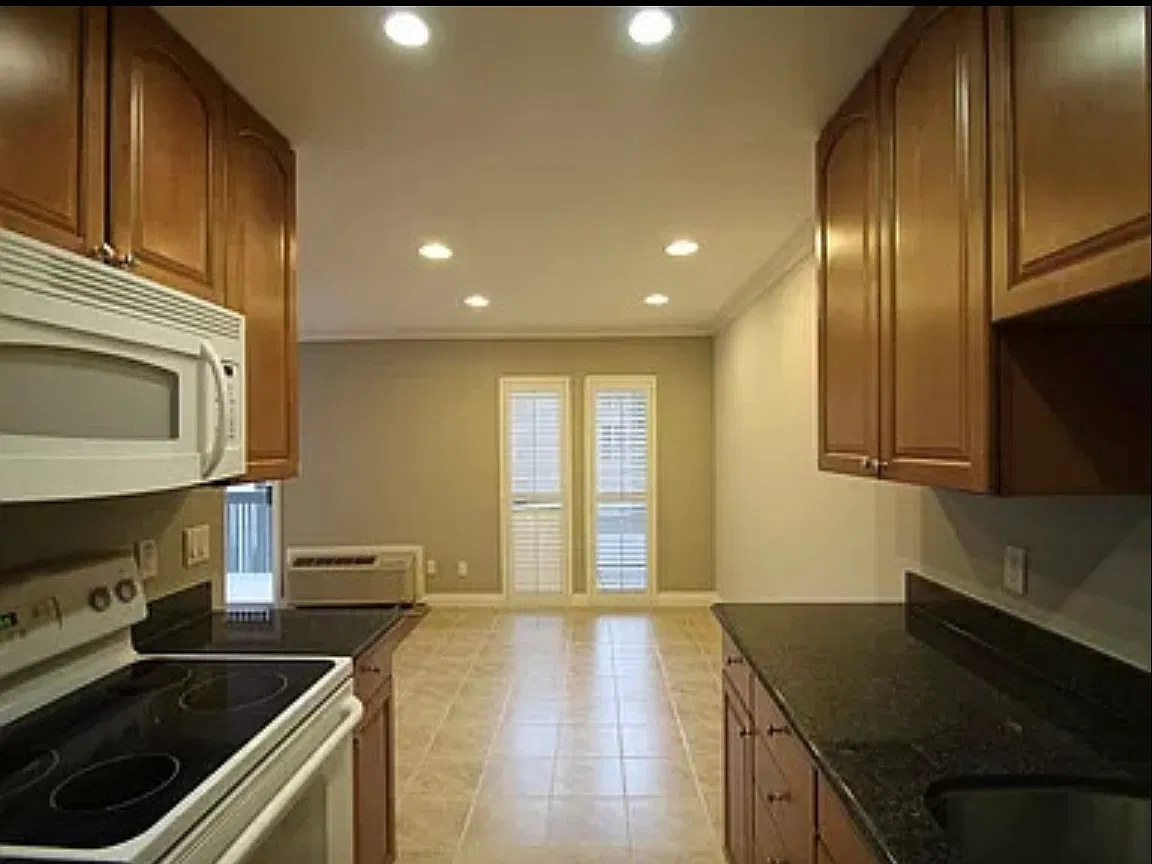 1 bed, 695 sqft, $2,275 — Photo 4