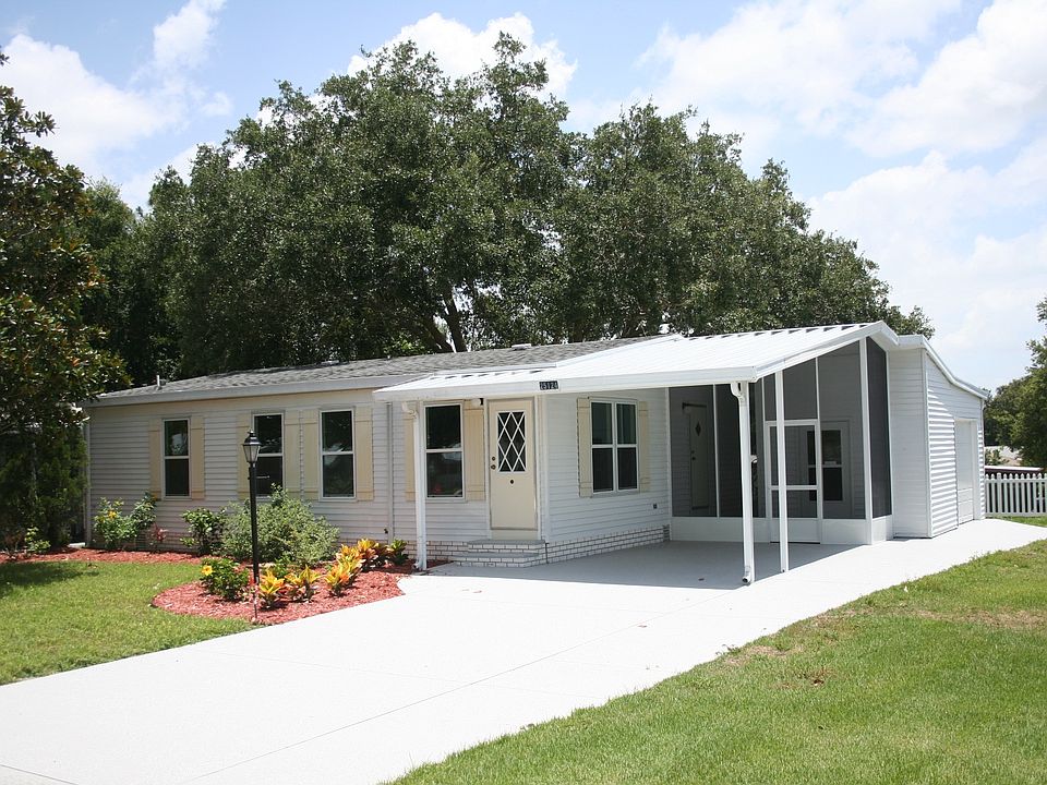 25124 Pine Hill