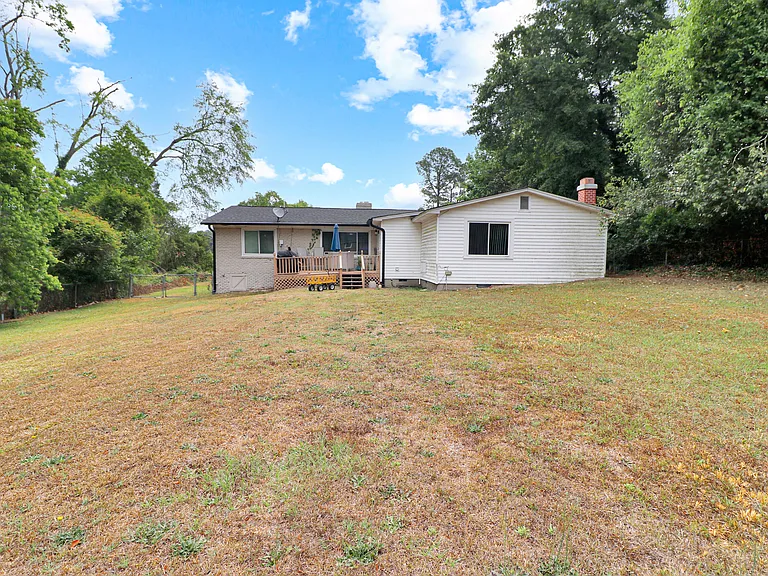 7015 Mirror Lake Rd — Photo 15