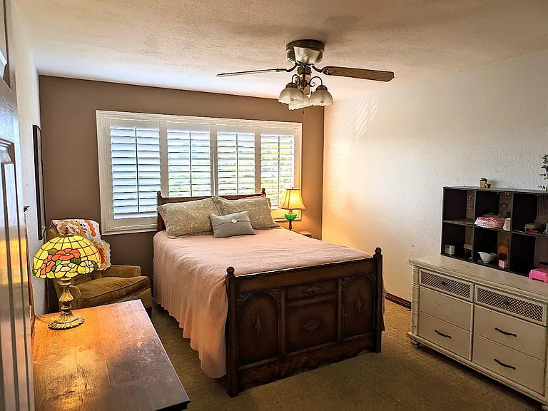 upstairs second bedroom