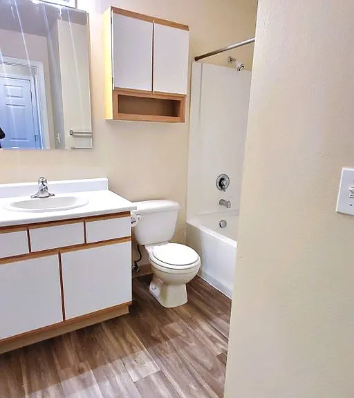 698 Saratoga Dr — Photo 30