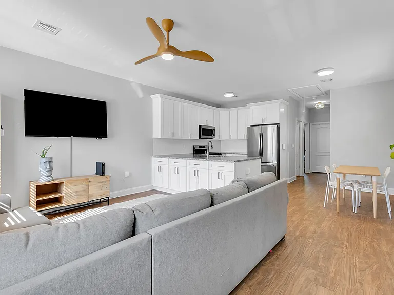 88 Seadrift Ave — Photo 10