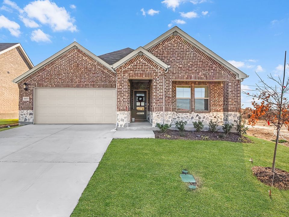 1st image of 6653 Valley Lake Ln #1