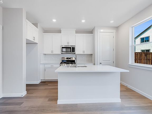 2nd image of 18915 SW Twin Peaks Ln