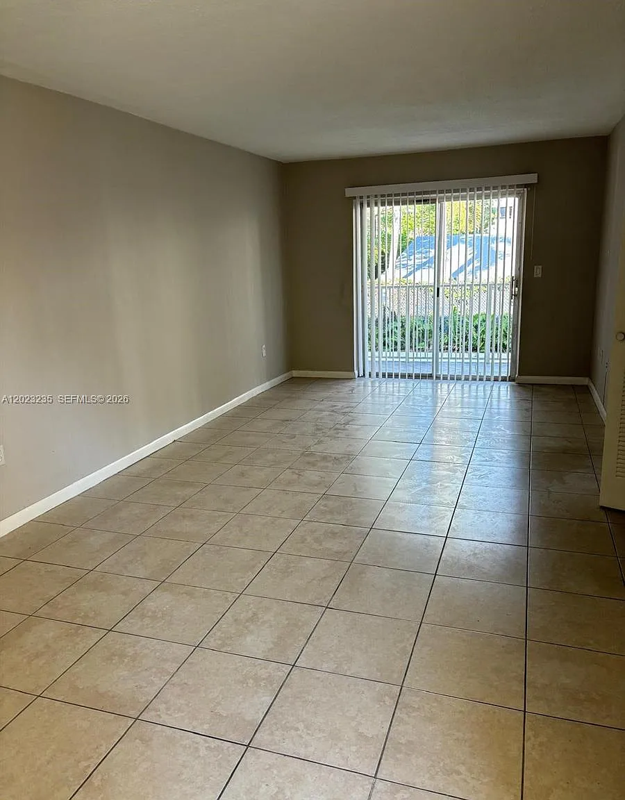 3050 S Dixie Hwy — Photo 2