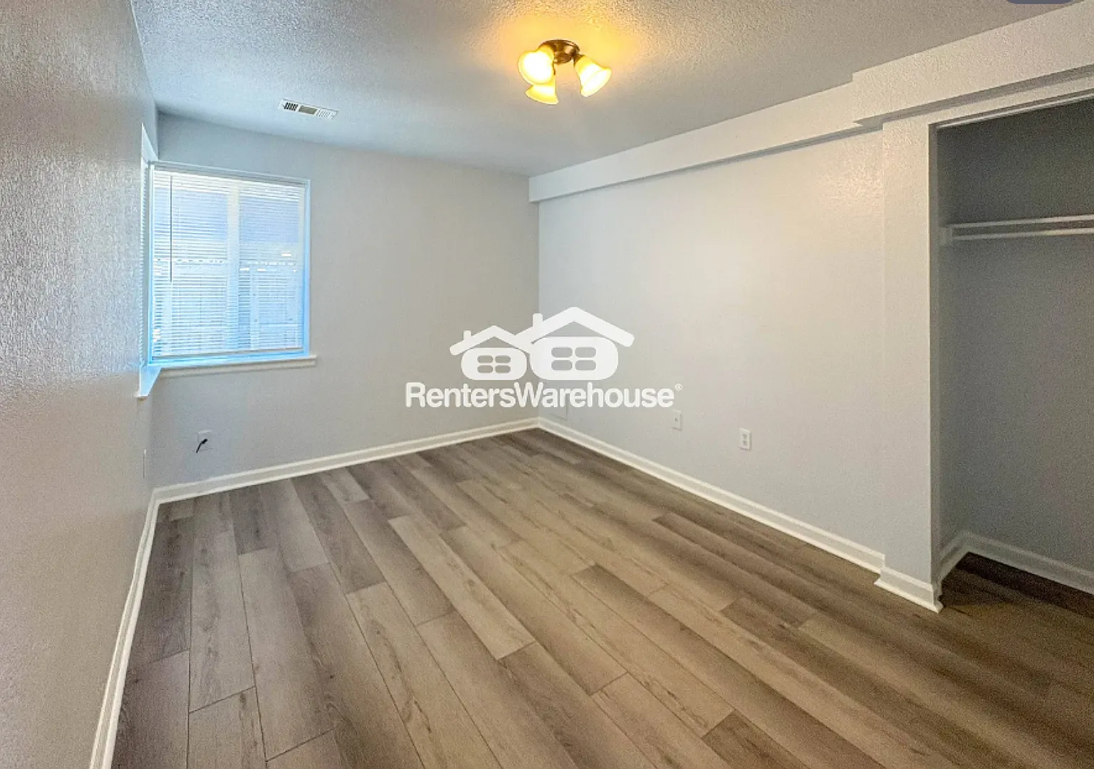 1 Bed 1 Bath | Denver, CO — Photo 4