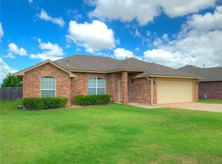 4117 Madison Ave, Moore, OK 73160