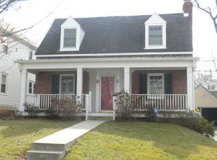 4702 Chestnut St, Bethesda, MD 20814