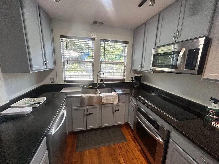 910 Lacy St — Photo 15